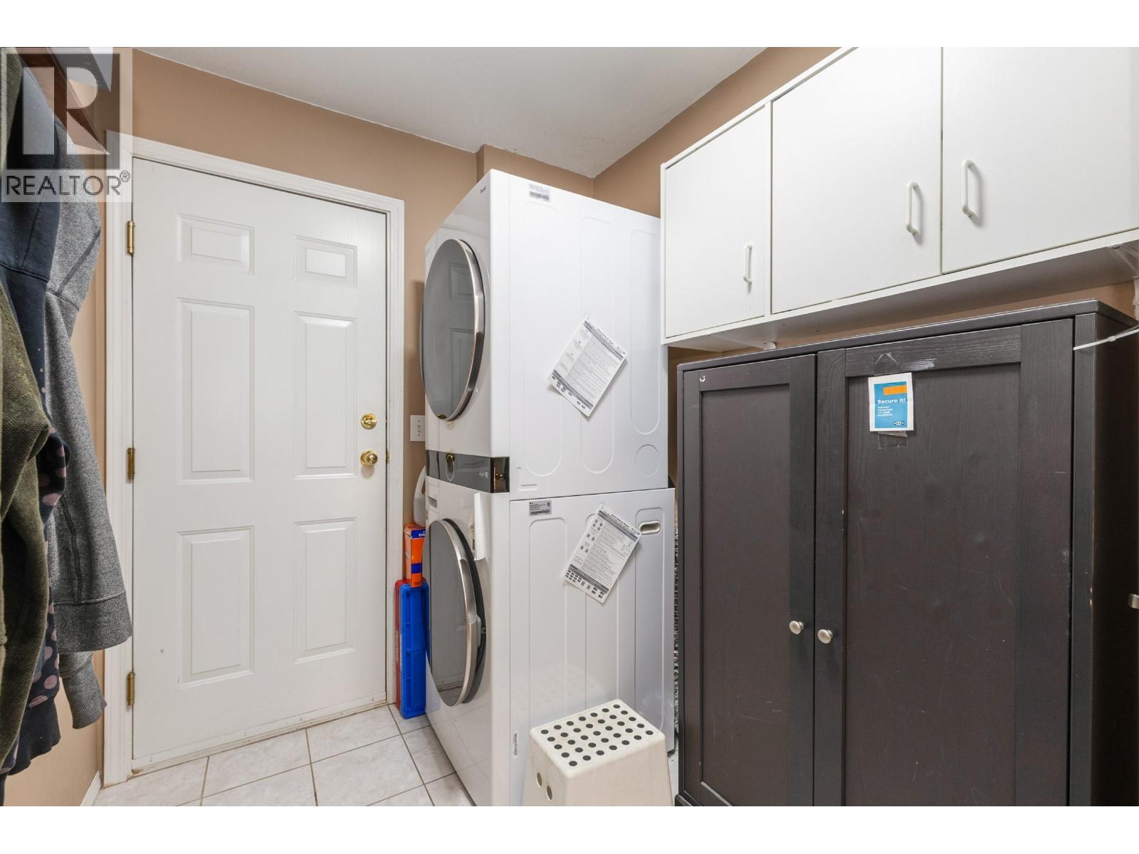 1020 Stewart Avenue, Coquitlam, British Columbia  V3K 2N6 - Photo 24 - R3059197