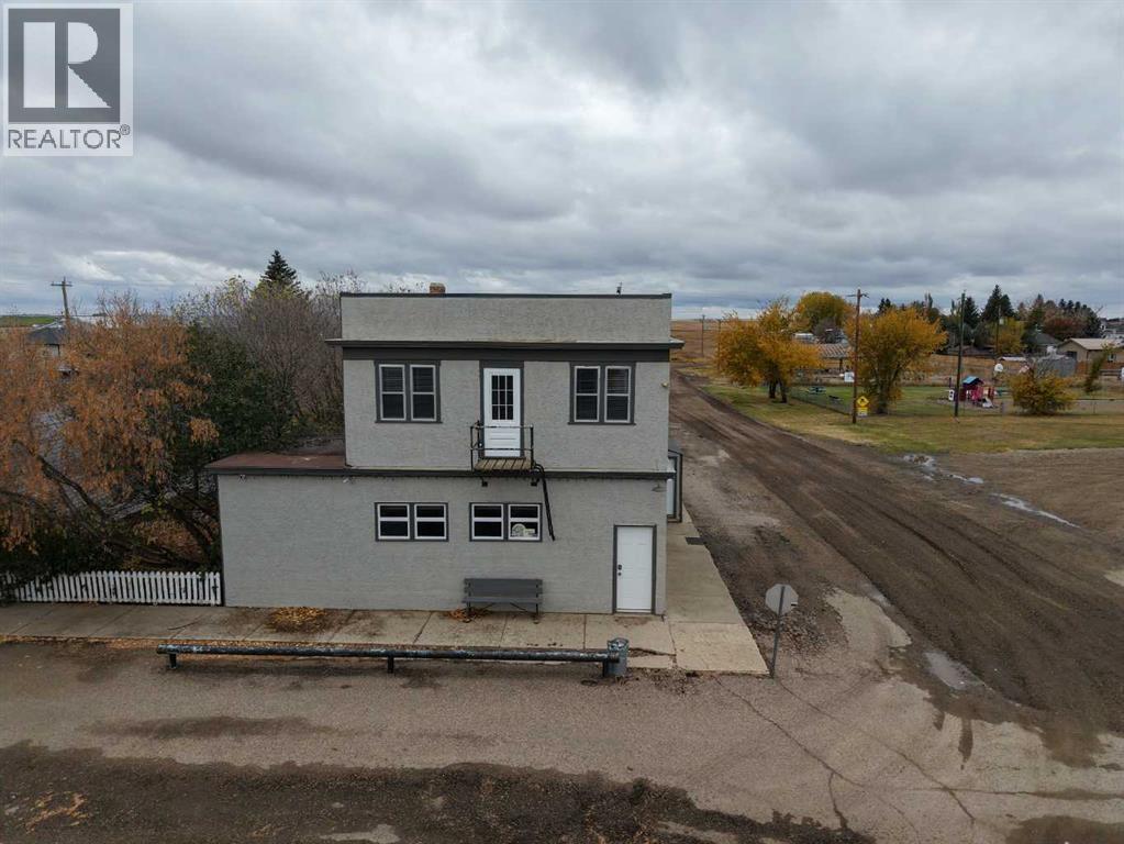 218 Main Street, Burdett, Alberta  T0K 0J0 - Photo 2 - A2264192
