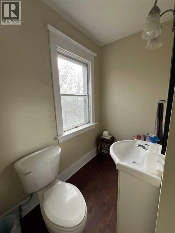 218 Main Street, Burdett, Alberta  T0K 0J0 - Photo 27 - A2264192