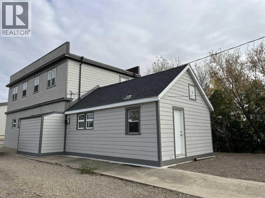 218 Main Street, Burdett, Alberta  T0K 0J0 - Photo 3 - A2264192