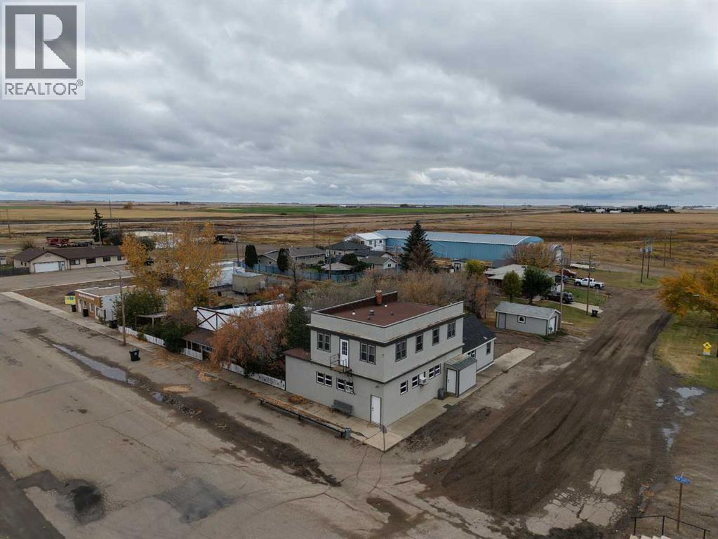 218 Main Street, Burdett, Alberta  T0K 0J0 - Photo 5 - A2264192