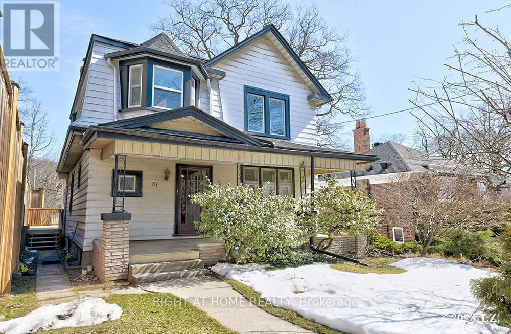 37 KINGSWOOD ROAD, Toronto, Ontario