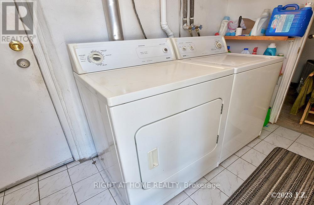 37 Kingswood Road, Toronto, Ontario  M4E 3N4 - Photo 20 - E12469260
