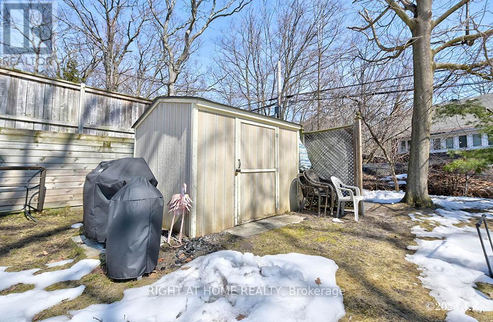 37 Kingswood Road, Toronto, Ontario  M4E 3N4 - Photo 21 - E12469260