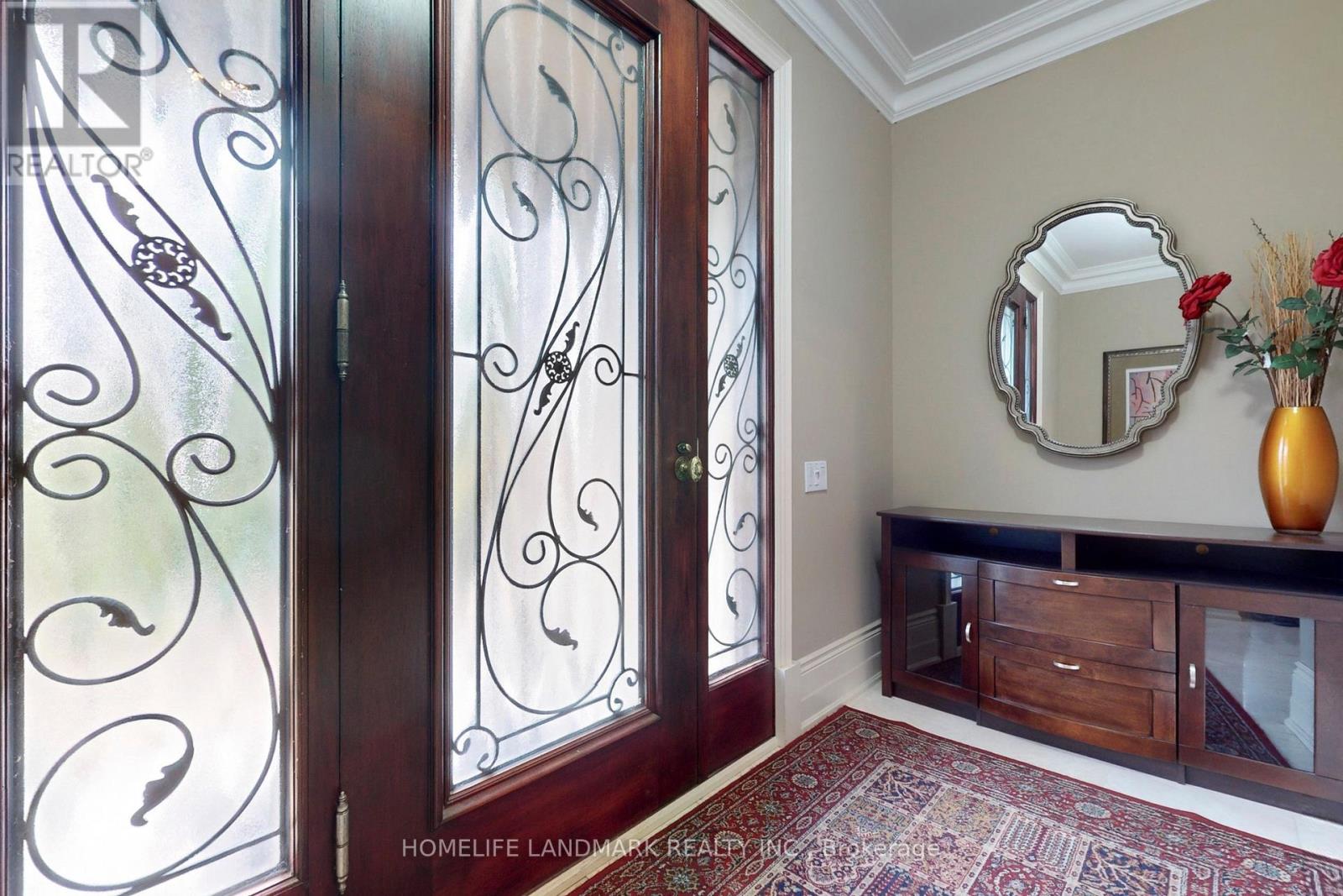 19 Wolf Run Court, Whitchurch-Stouffville, Ontario  L4A 2L4 - Photo 6 - N12469267