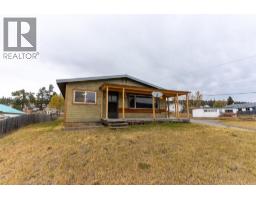 1722 FRONTAGE Road, clinton, British Columbia