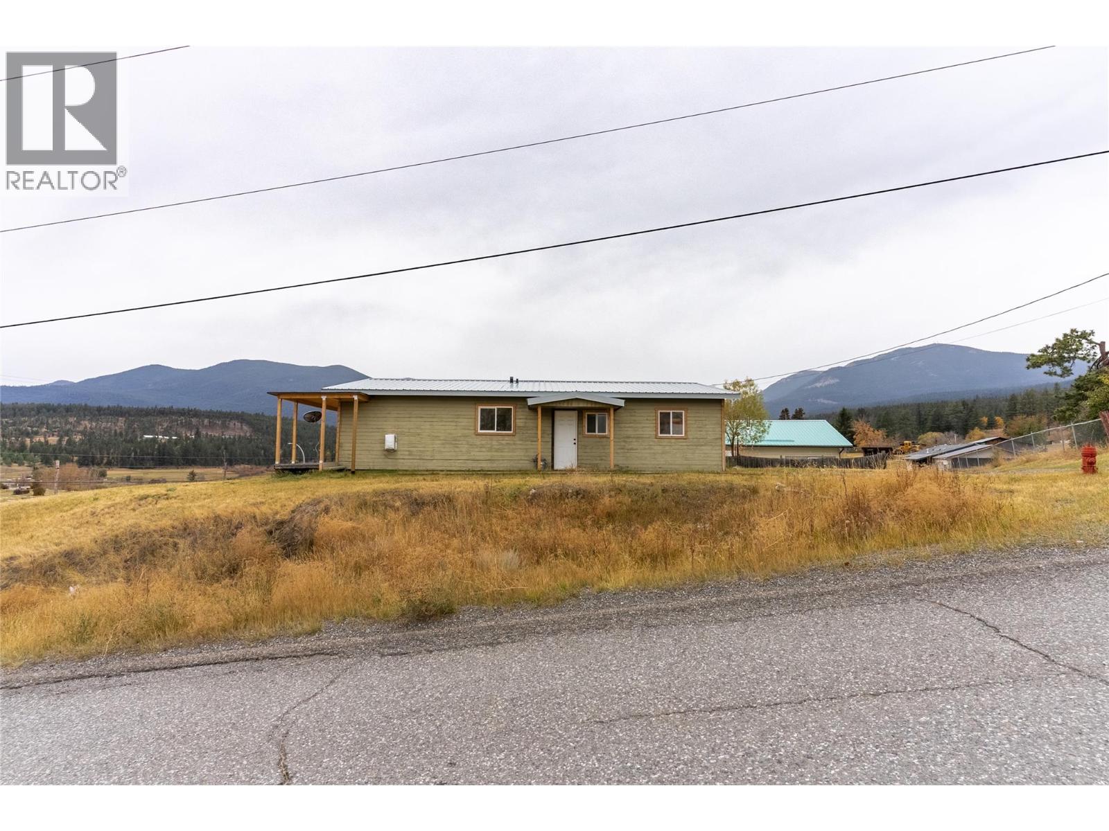 1722 Frontage Road, Clinton, British Columbia  V0K 1K0 - Photo 20 - 10365837