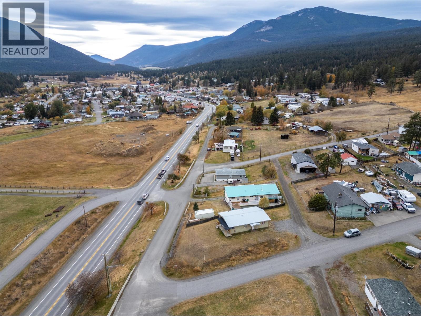 1722 Frontage Road, Clinton, British Columbia  V0K 1K0 - Photo 24 - 10365837
