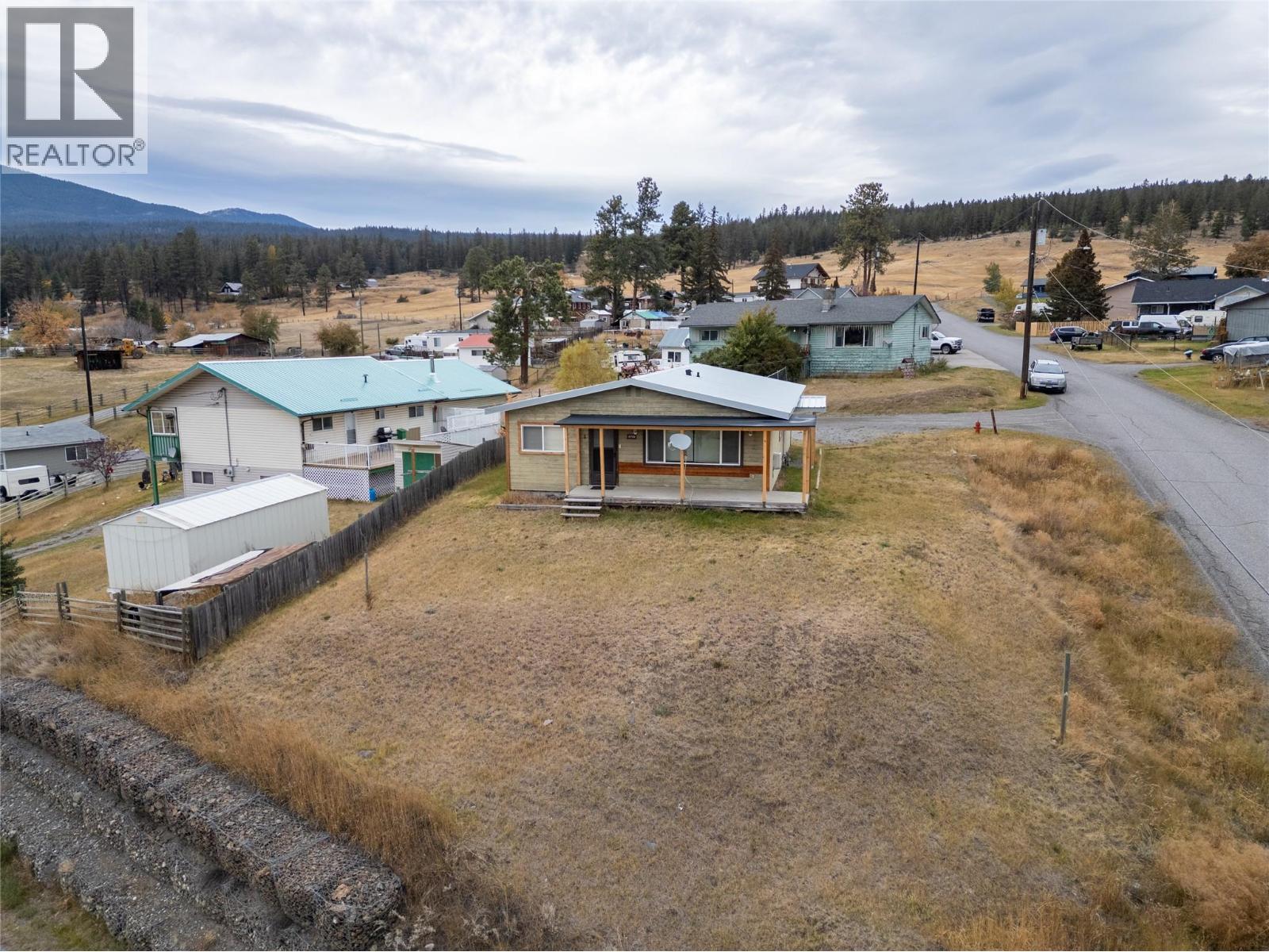 1722 Frontage Road, Clinton, British Columbia  V0K 1K0 - Photo 26 - 10365837