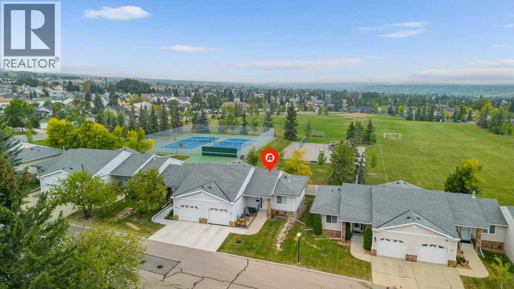 83 Macewan Park Heights Nw, Calgary, Alberta  T3K 3W6 - Photo 8 - A2255899