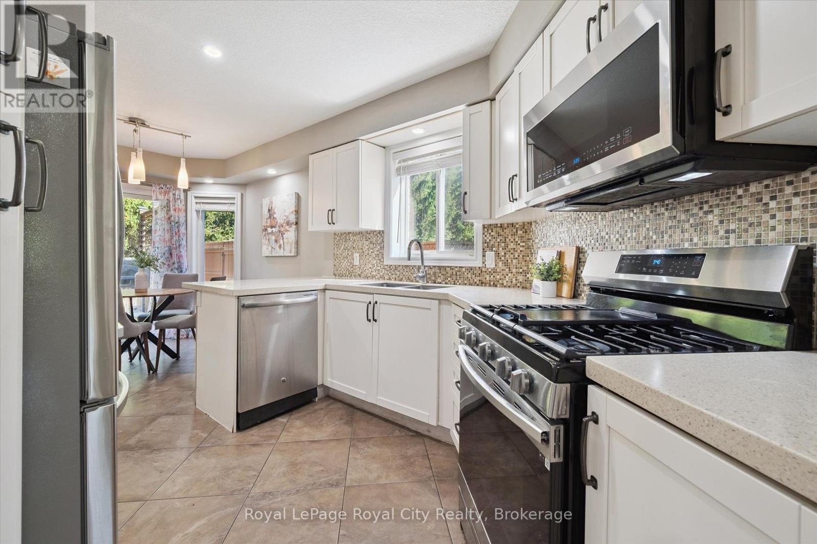 69 Laughland Lane, Guelph, Ontario  N1L 0C6 - Photo 17 - X12469303