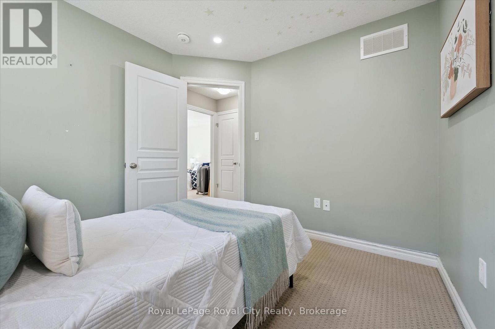 69 Laughland Lane, Guelph, Ontario  N1L 0C6 - Photo 29 - X12469303