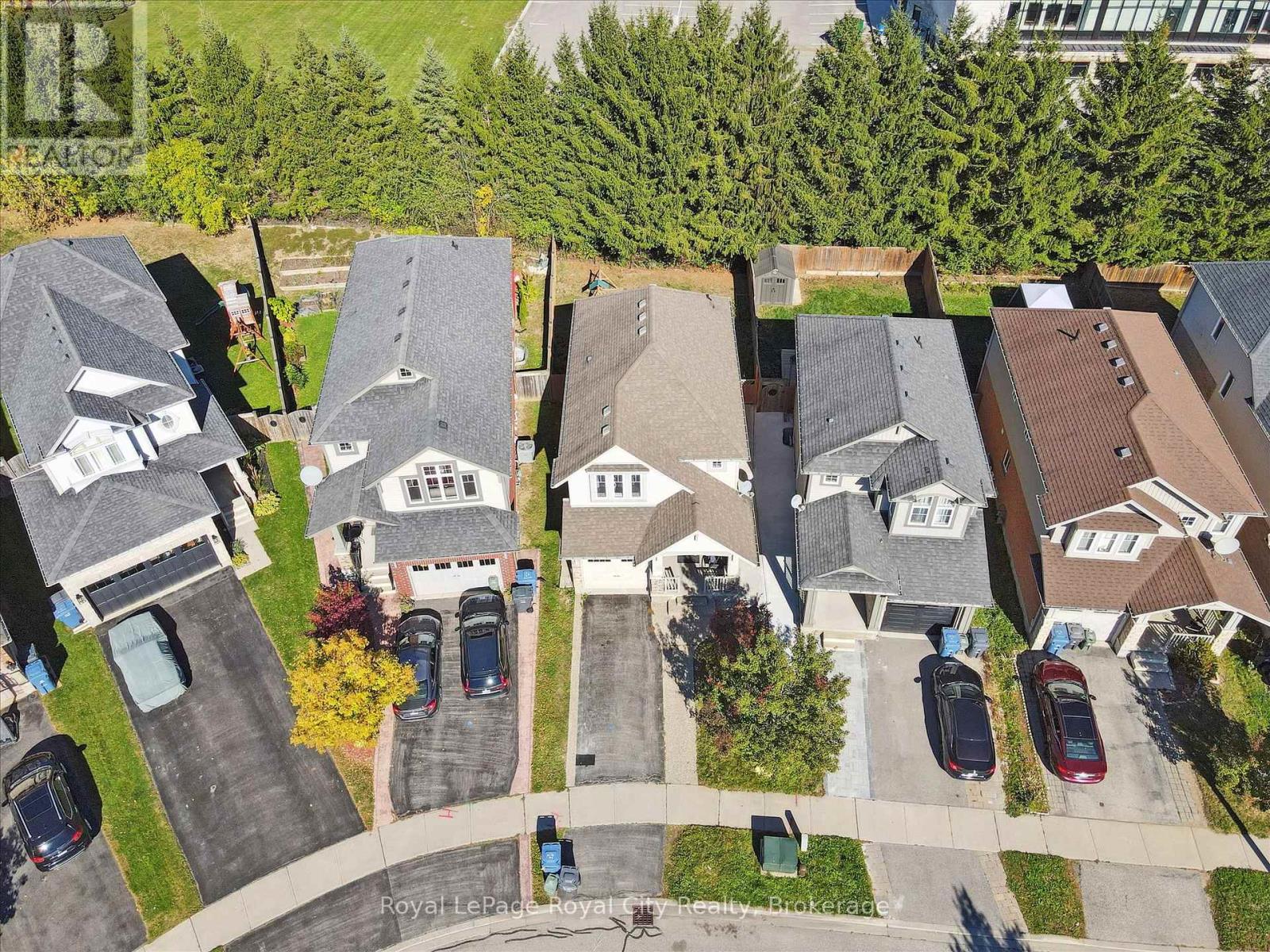 69 Laughland Lane, Guelph, Ontario  N1L 0C6 - Photo 3 - X12469303