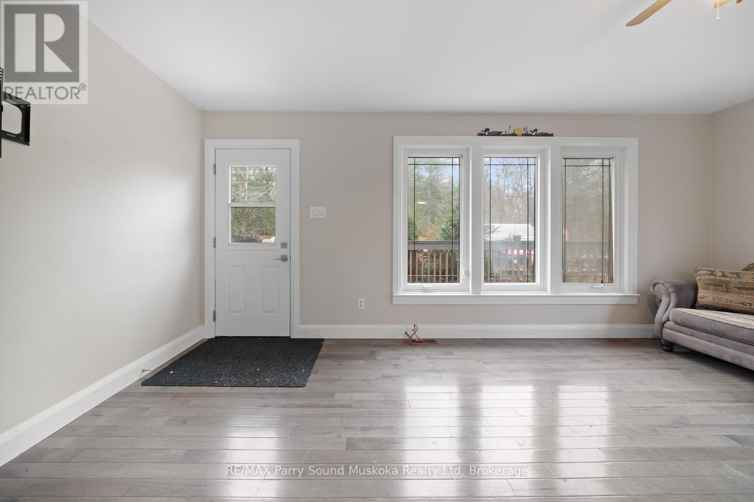 591 Skerryvore Community Road, The Archipelago, Ontario  P0G 1G0 - Photo 10 - X12469332