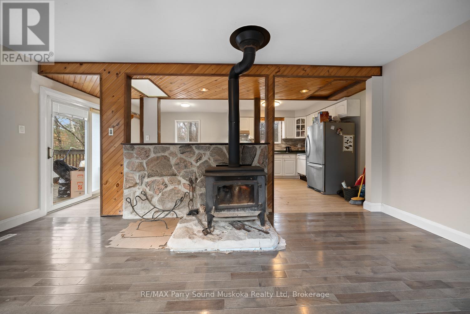 591 Skerryvore Community Road, The Archipelago, Ontario  P0G 1G0 - Photo 12 - X12469332