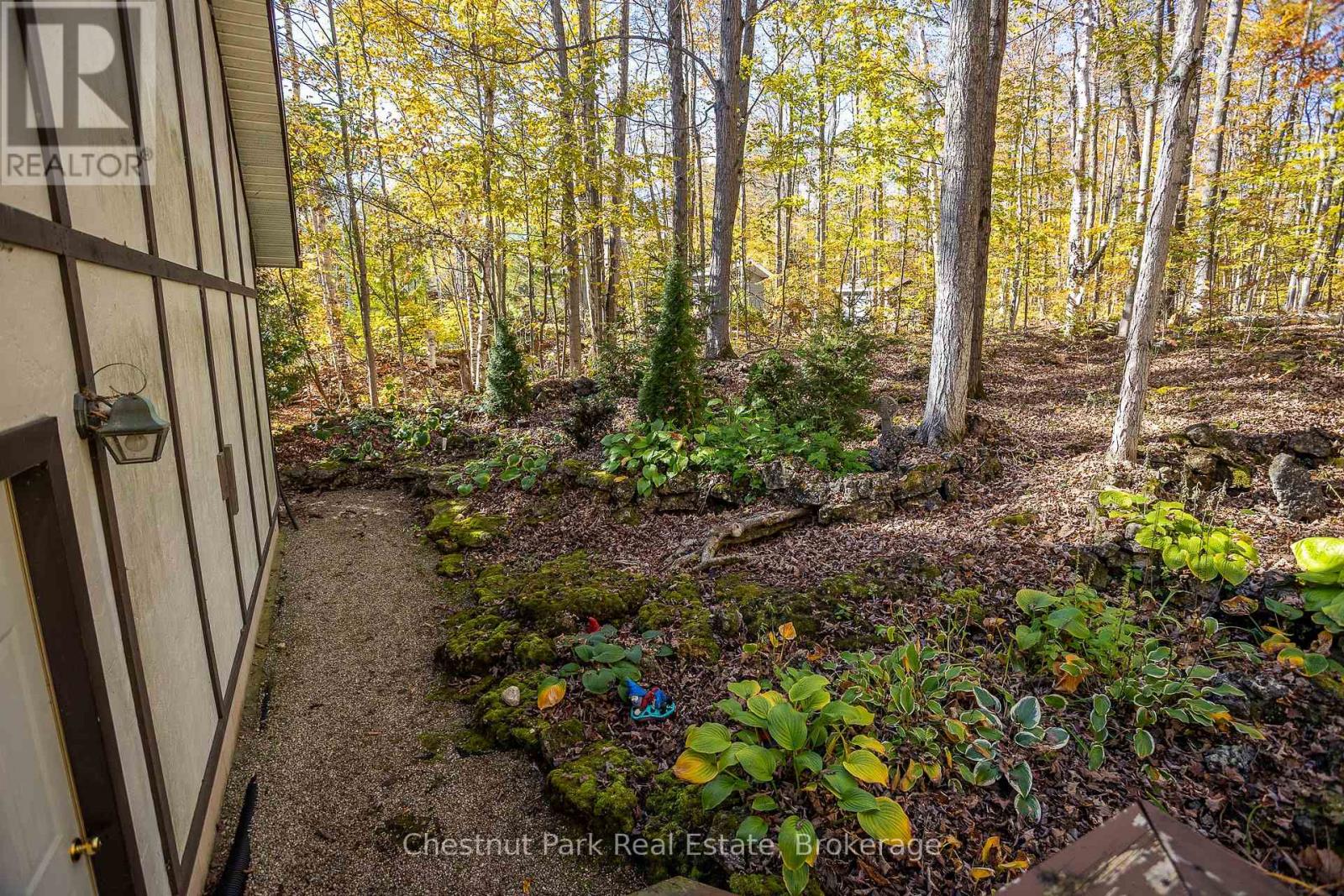 305 Barney's Boulevard, Northern Bruce Peninsula, Ontario  N0H 1Z0 - Photo 33 - X12469374