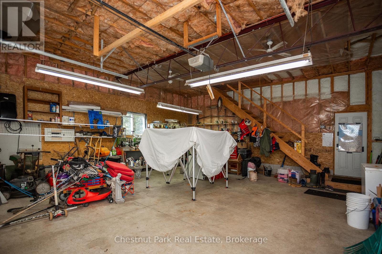 305 Barney's Boulevard, Northern Bruce Peninsula, Ontario  N0H 1Z0 - Photo 34 - X12469374