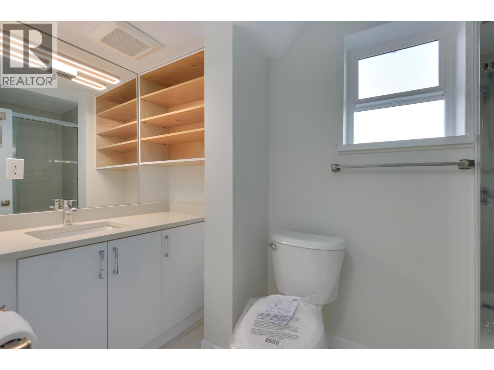 860 Howard Avenue, Burnaby, British Columbia  V5B 3R6 - Photo 26 - R3059621