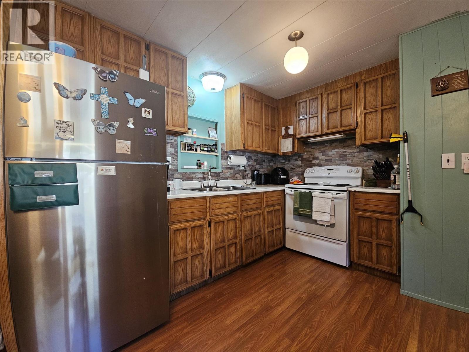 916 Airport Road Unit# 27, Salmo, British Columbia  V0G 1Z0 - Photo 6 - 10366134