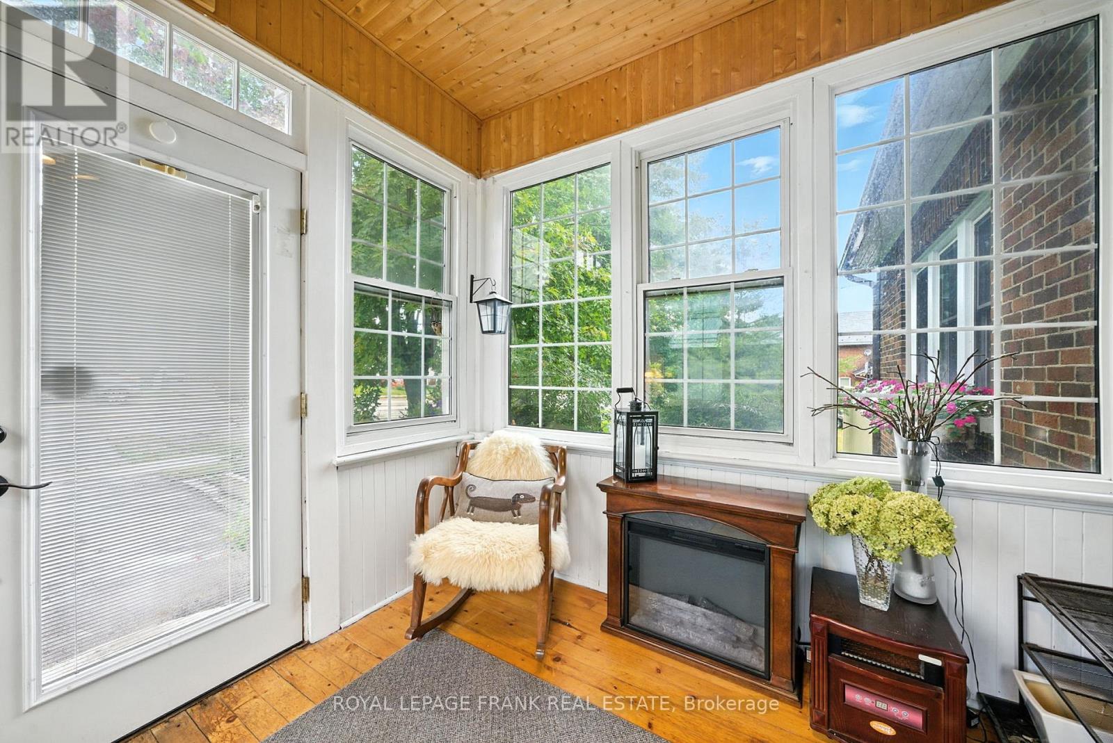 402 Eldon Road, Kawartha Lakes, Ontario  K0M 2C0 - Photo 7 - X12469352