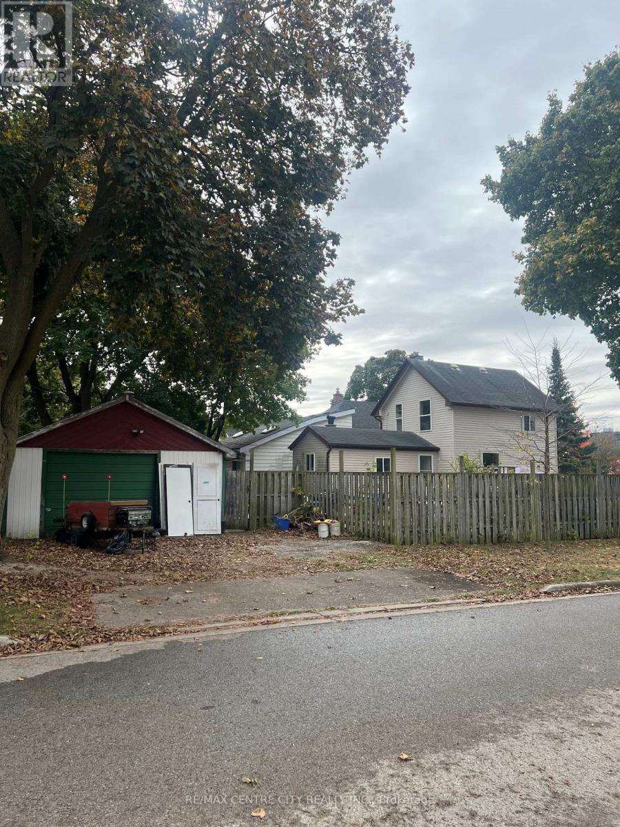 118 DELAWARE STREET, London East, Ontario