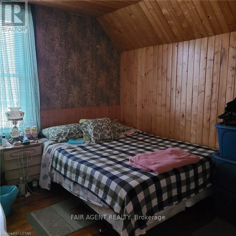 318 Nelson Street, Chatham-Kent, Ontario  N8A 4G6 - Photo 14 - X12469371