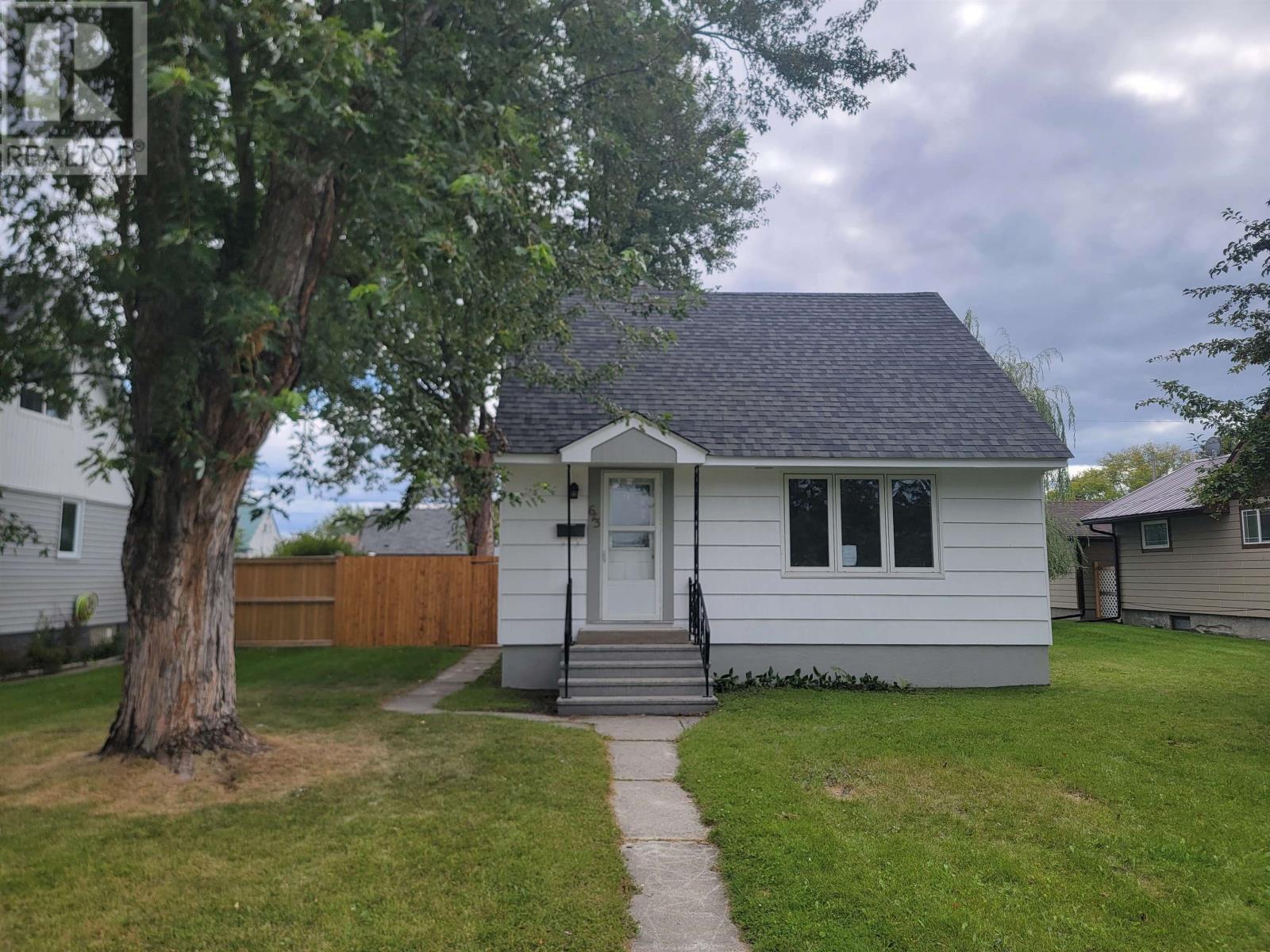 613 Third ST W, Fort Frances, Ontario