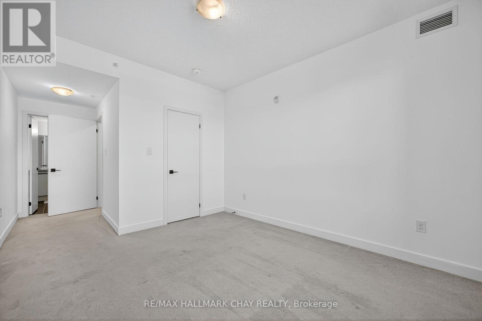 104 - 6 Spice Way, Barrie, Ontario  L9J 0J9 - Photo 12 - S12469214