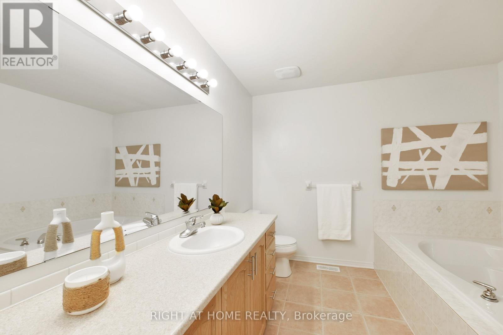 321 Breckenridge Crescent, Ottawa, Ontario  K2W 1J3 - Photo 26 - X12469286