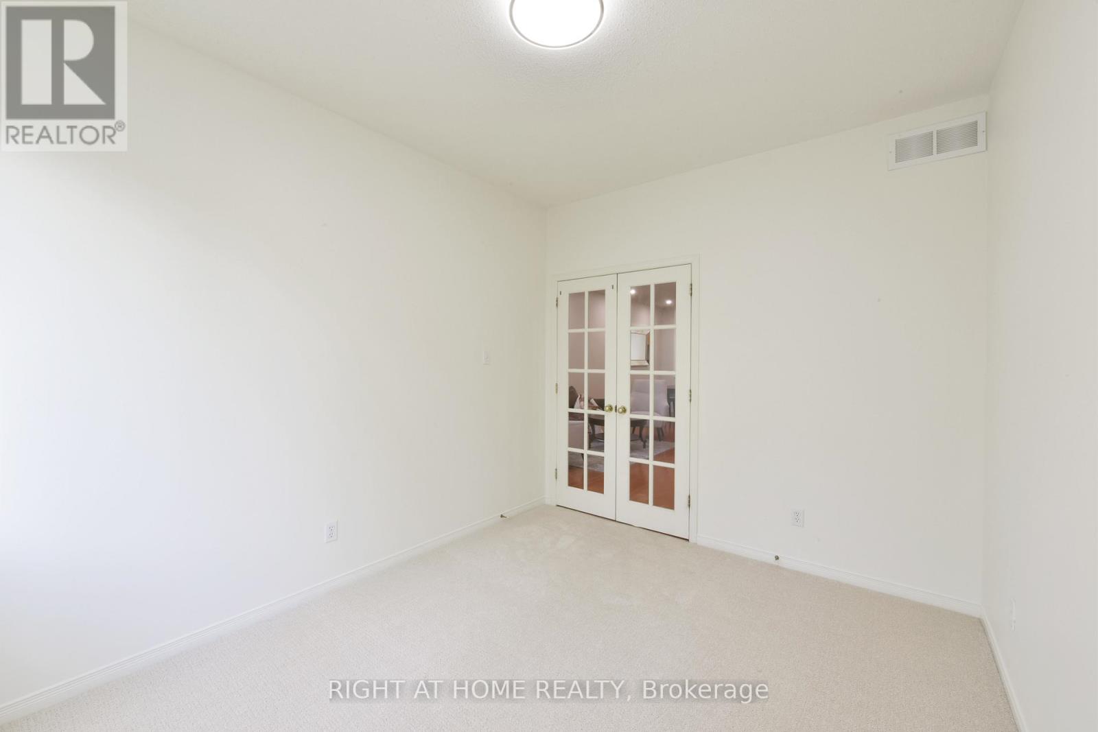 321 Breckenridge Crescent, Ottawa, Ontario  K2W 1J3 - Photo 29 - X12469286