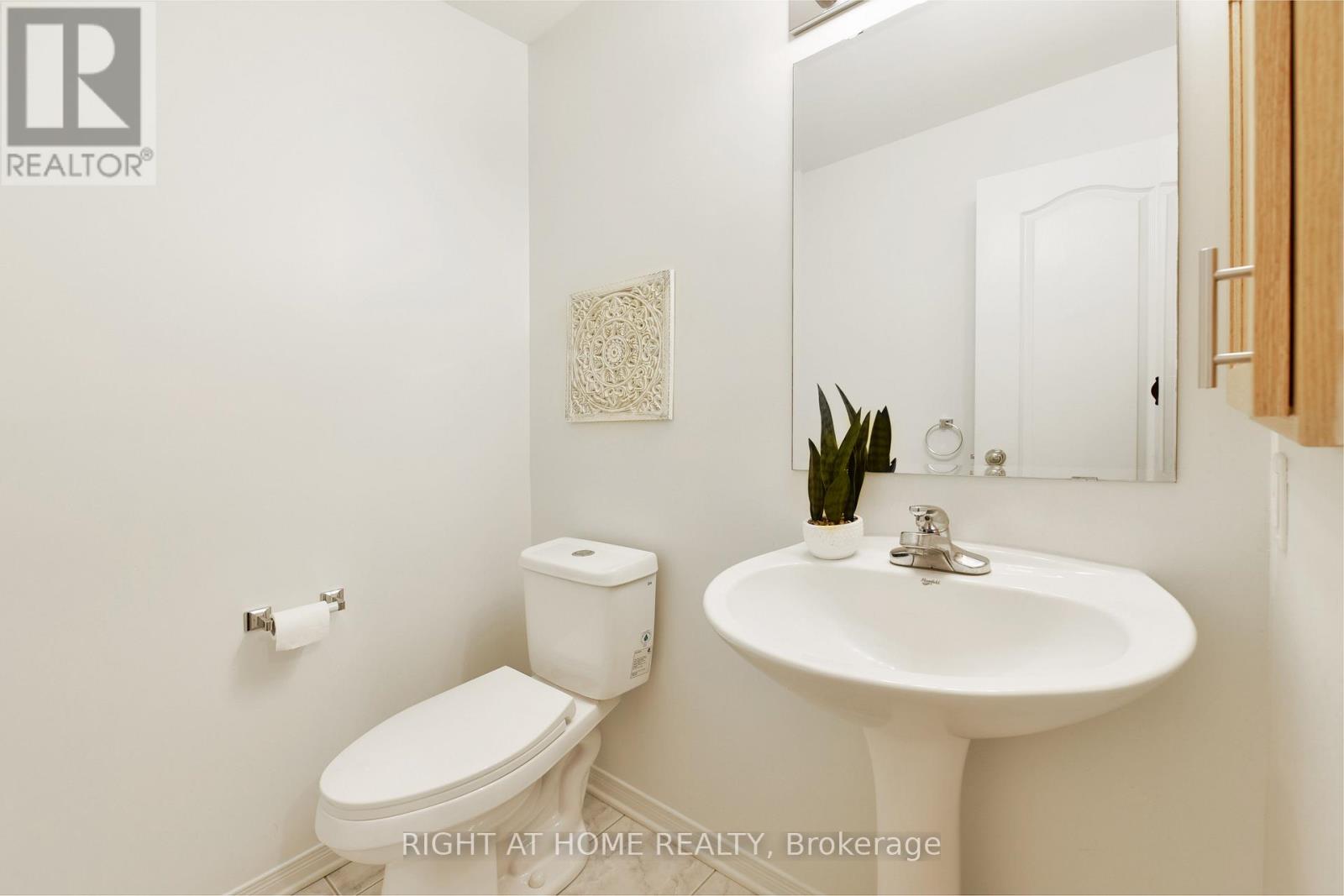 321 Breckenridge Crescent, Ottawa, Ontario  K2W 1J3 - Photo 30 - X12469286