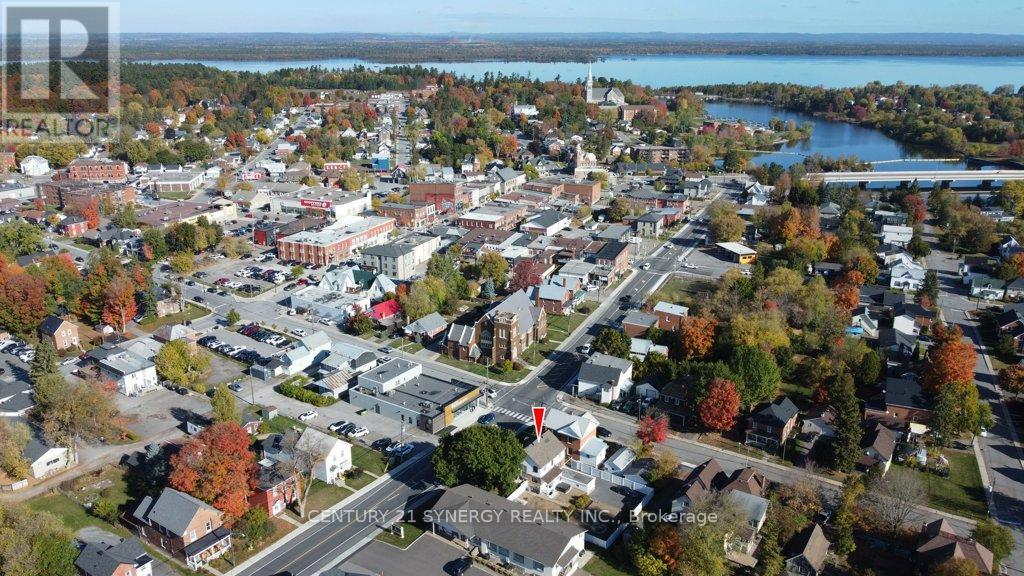 61 Daniel Street N, Arnprior, Ontario  K7S 2K6 - Photo 38 - X12469336