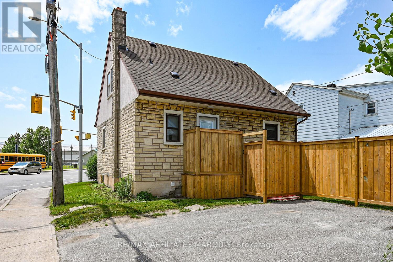 157 Elmsley Street N, Smiths Falls, Ontario  K7A 2H8 - Photo 30 - X12469338