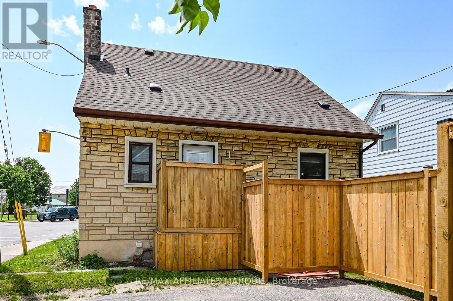 157 Elmsley Street N, Smiths Falls, Ontario  K7A 2H8 - Photo 37 - X12469338