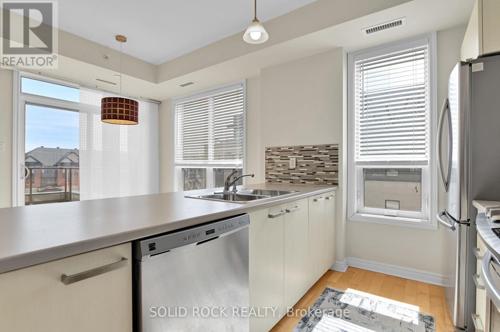 302 - 301 Bayrose Drive, Ottawa, Ontario  K2J 5W3 - Photo 11 - X12469367