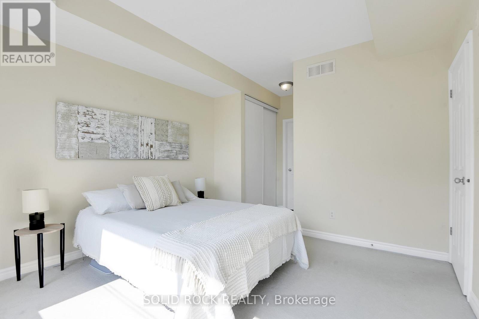 302 - 301 Bayrose Drive, Ottawa, Ontario  K2J 5W3 - Photo 13 - X12469367