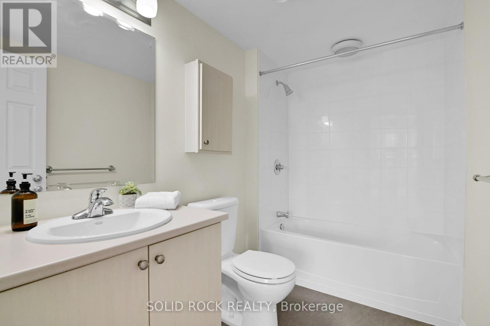 302 - 301 Bayrose Drive, Ottawa, Ontario  K2J 5W3 - Photo 14 - X12469367