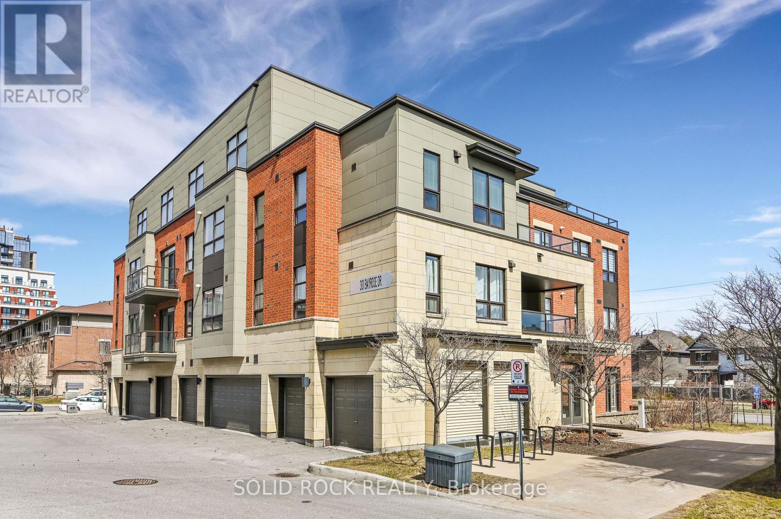 302 - 301 Bayrose Drive, Ottawa, Ontario  K2J 5W3 - Photo 2 - X12469367