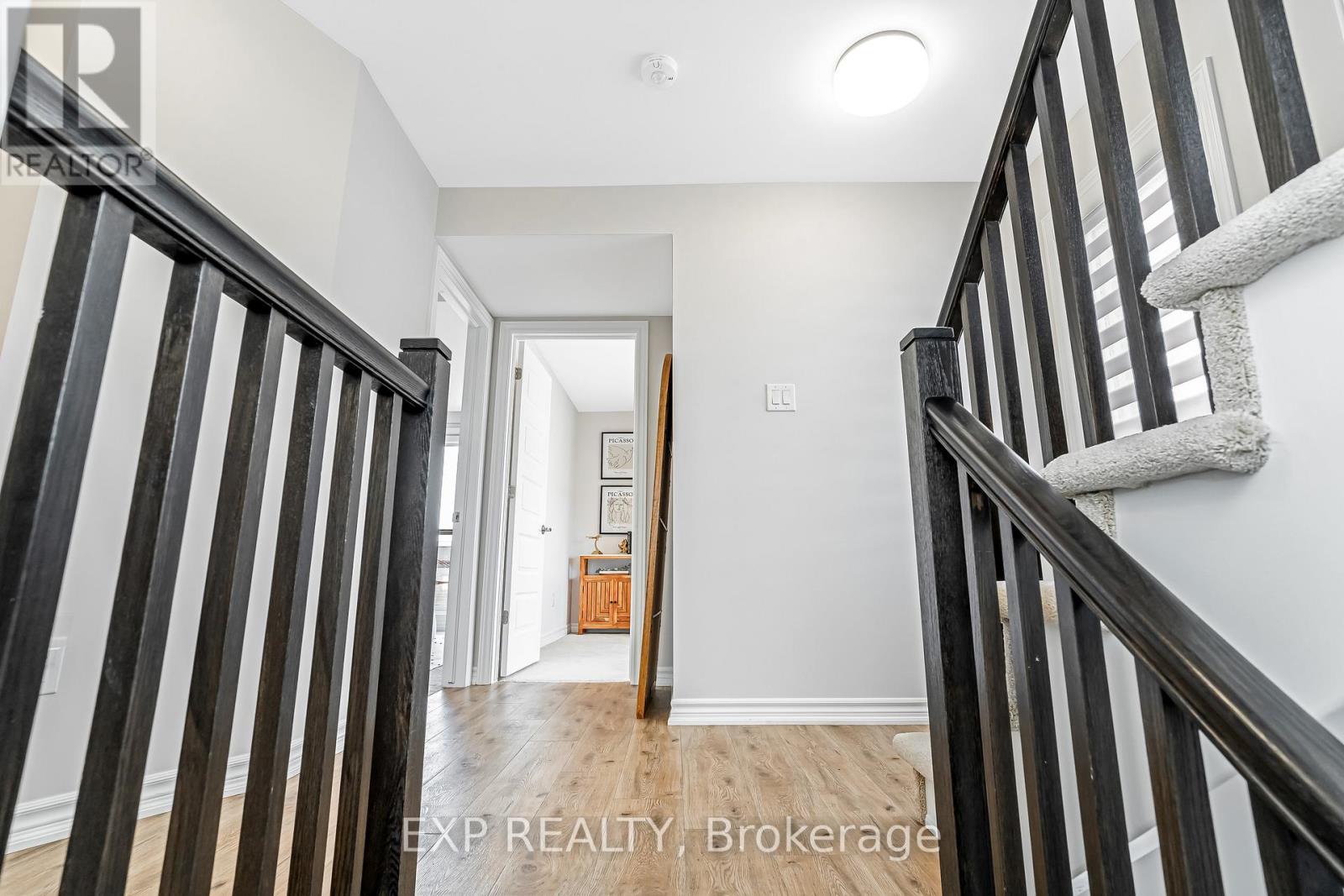 525 Ozawa Private, Ottawa, Ontario  K1K 4Z8 - Photo 13 - X12469368