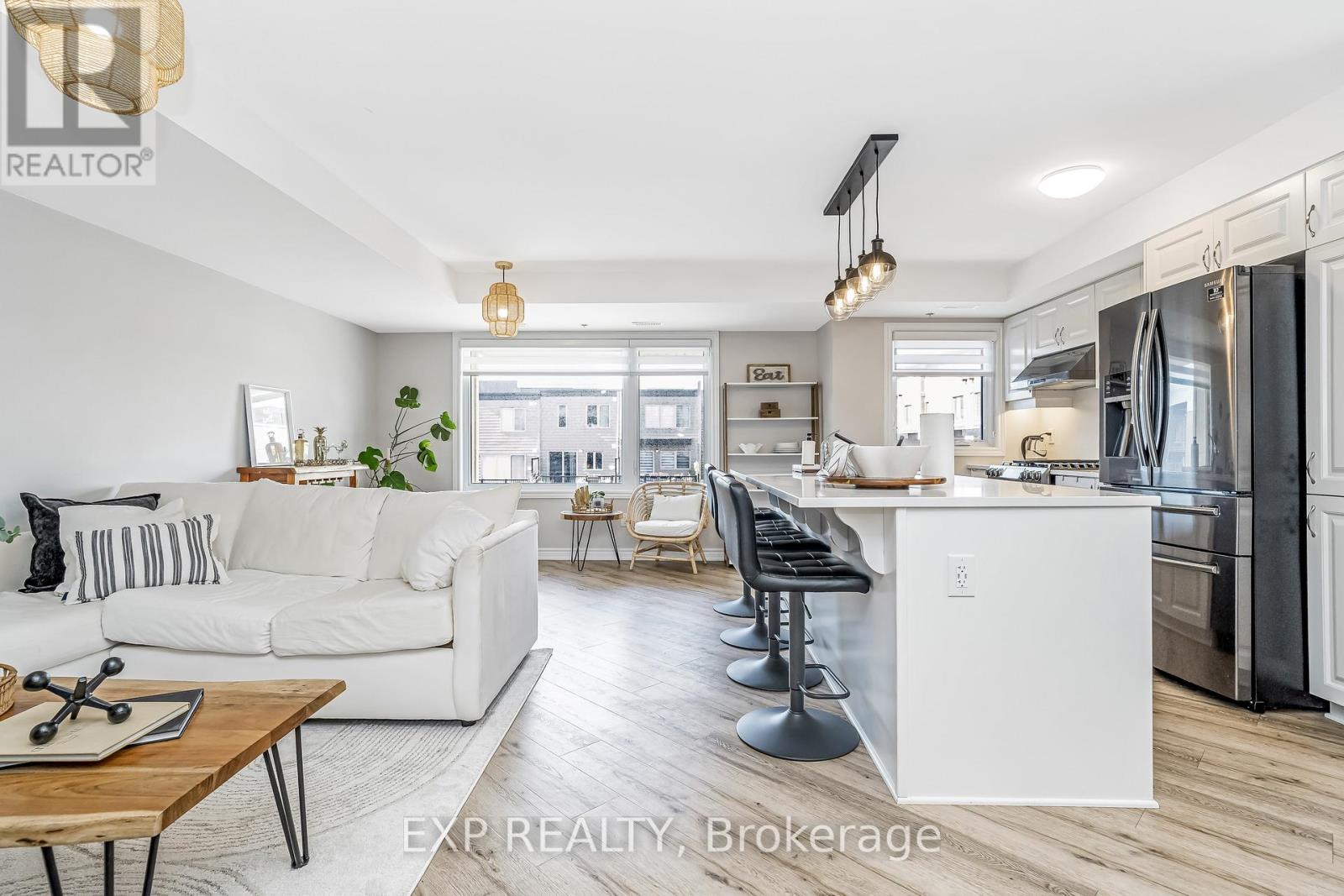 525 Ozawa Private, Ottawa, Ontario  K1K 4Z8 - Photo 8 - X12469368