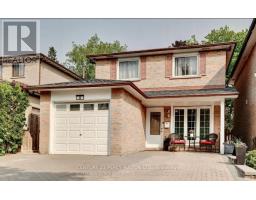 32 BARRINGTON CRESCENT, Brampton, Ontario