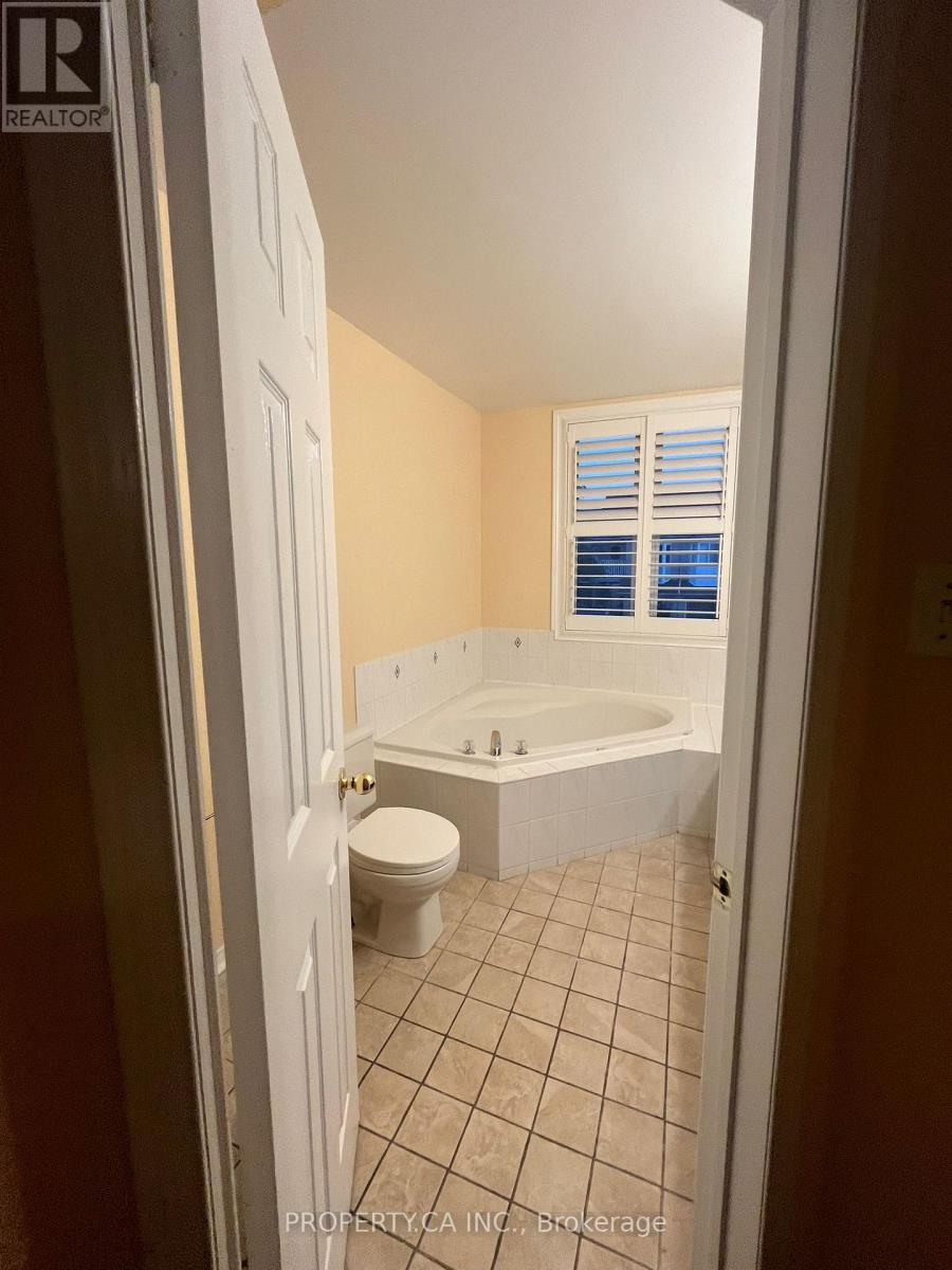 5107 Lampman Avenue, Burlington, Ontario  L7L 6L1 - Photo 19 - W12469248