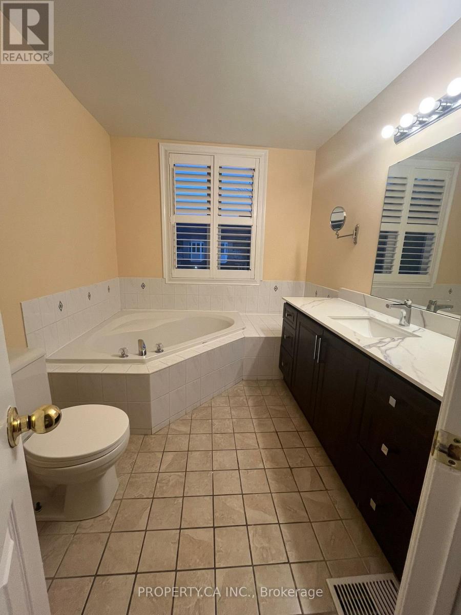 5107 Lampman Avenue, Burlington, Ontario  L7L 6L1 - Photo 22 - W12469248