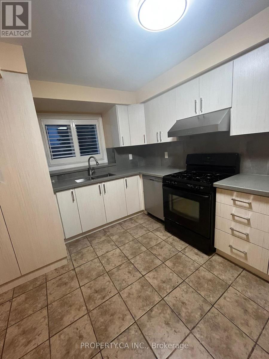5107 Lampman Avenue, Burlington, Ontario  L7L 6L1 - Photo 8 - W12469248