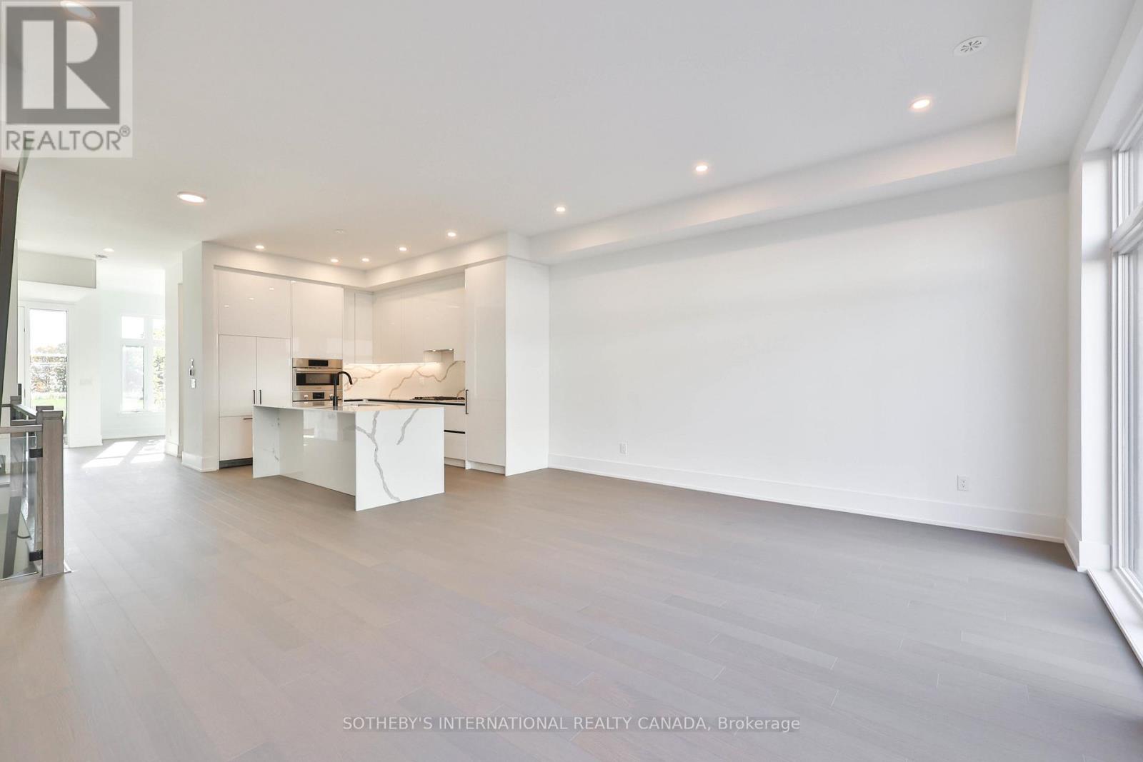 Th 85 - 60 Lou Parsons Way Drive, Mississauga, Ontario  L5H 0B2 - Photo 7 - W12469261