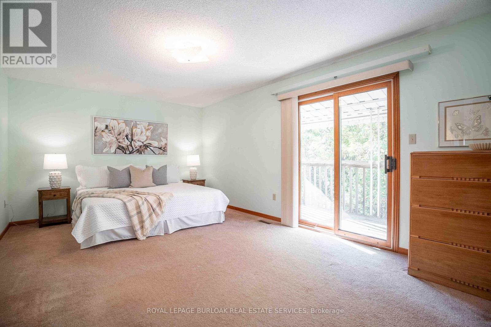 1447 Reynolds Avenue, Burlington, Ontario  L7M 3B6 - Photo 14 - W12469269
