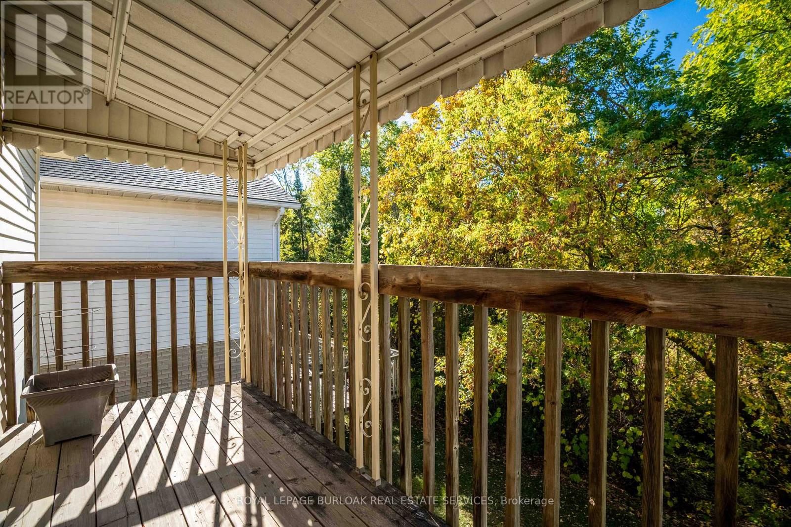 1447 Reynolds Avenue, Burlington, Ontario  L7M 3B6 - Photo 17 - W12469269