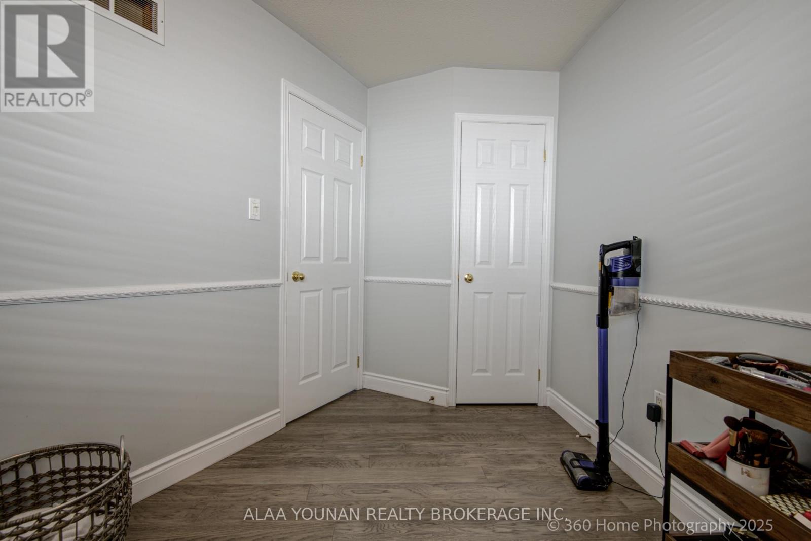 84 Hillgarden Drive, Hamilton, Ontario  L8J 3S7 - Photo 36 - X12156003