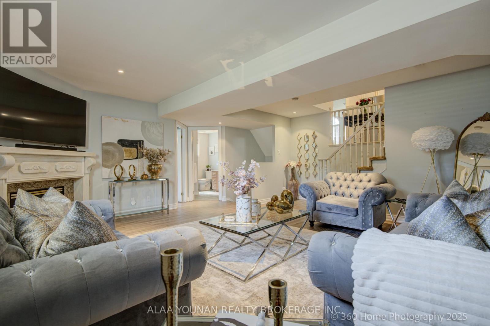 84 Hillgarden Drive, Hamilton, Ontario  L8J 3S7 - Photo 23 - X12156003