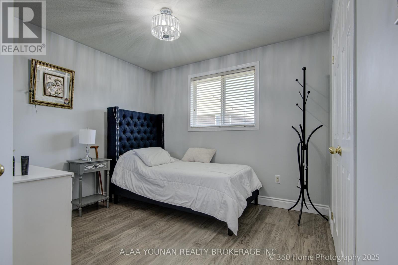 84 Hillgarden Drive, Hamilton, Ontario  L8J 3S7 - Photo 16 - X12156003